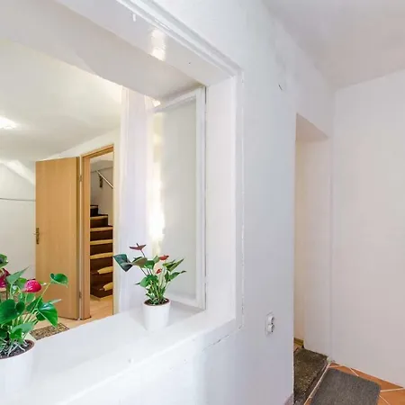 بيت للعطل Old Town Charming House سيلتسي